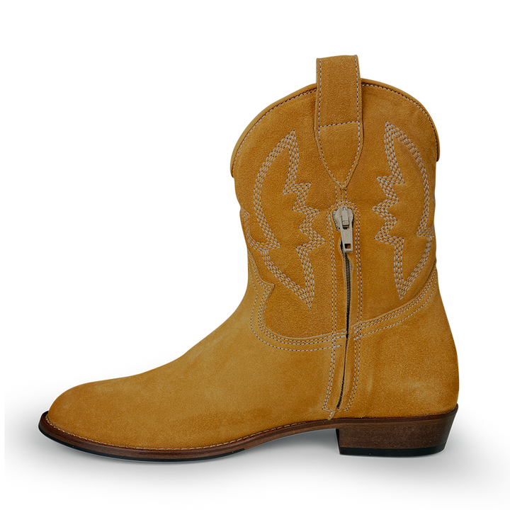 Boot brown