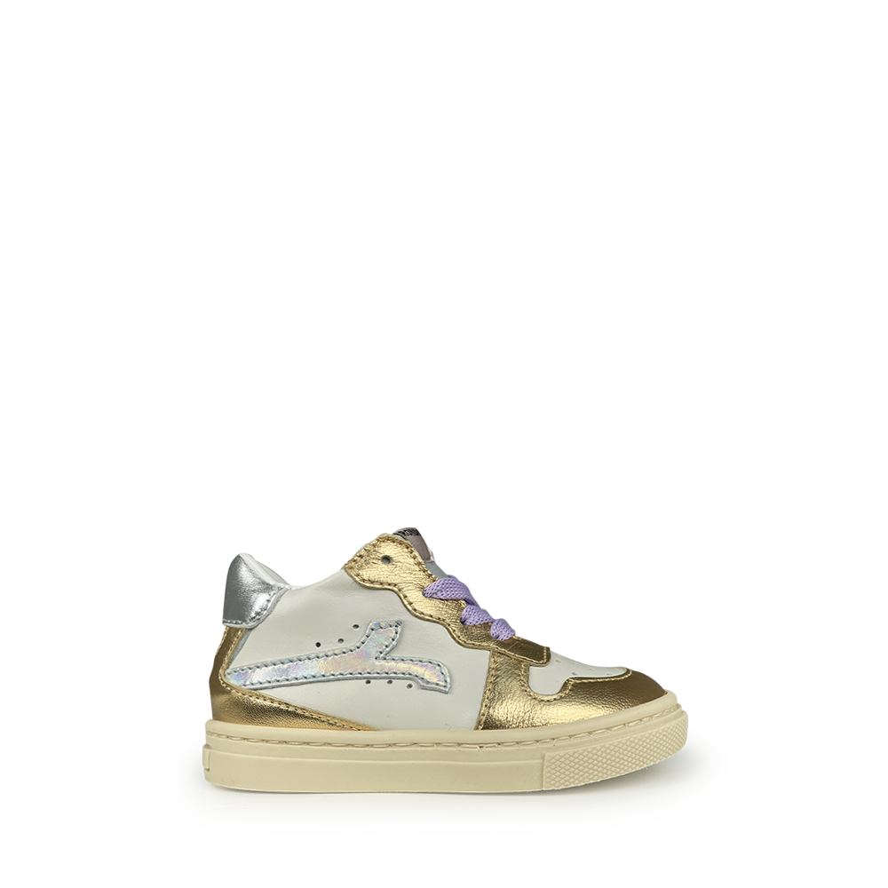 White sneaker silver and gold