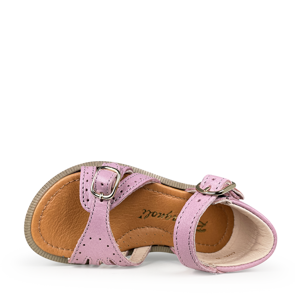 Purple sandal with buckles