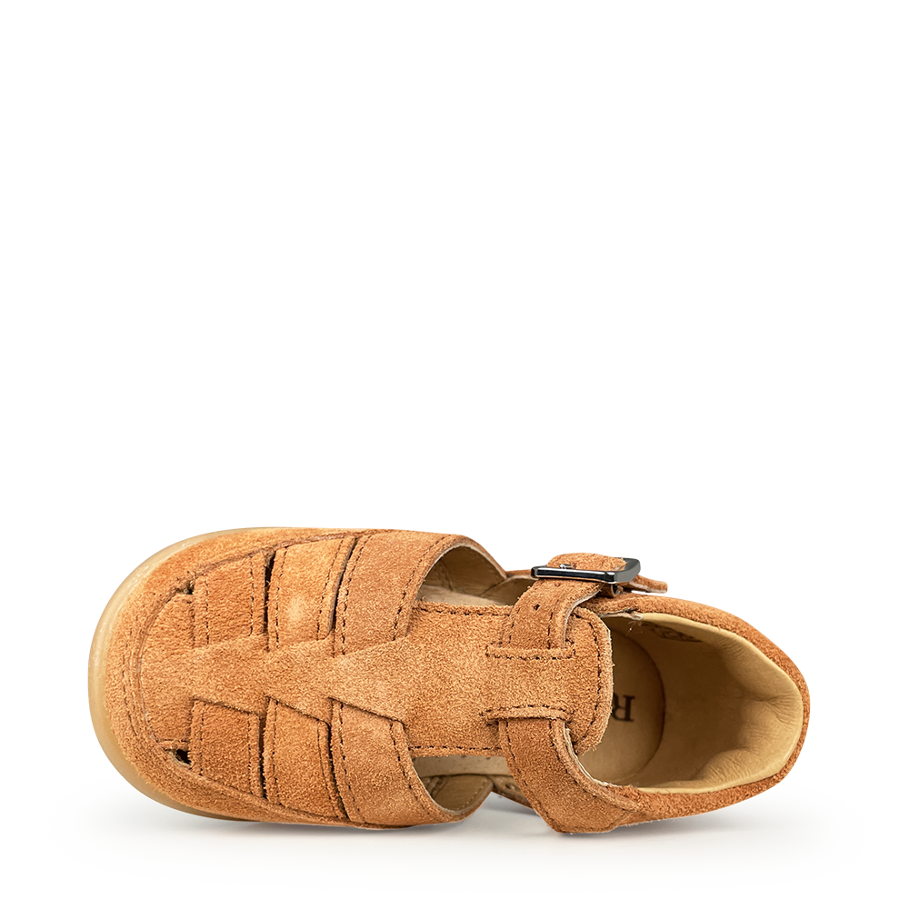 Closed sandal