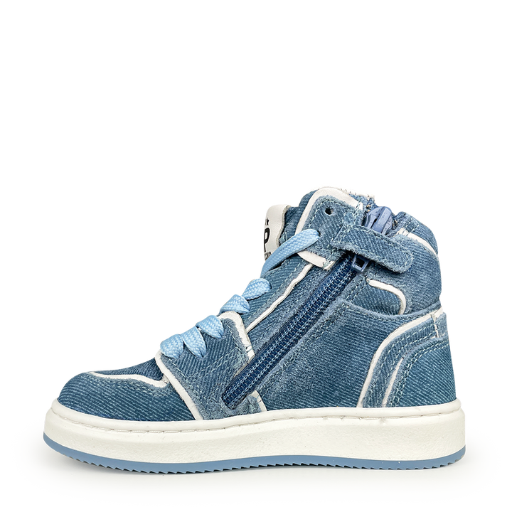 Jeans sneaker met witte lijnen