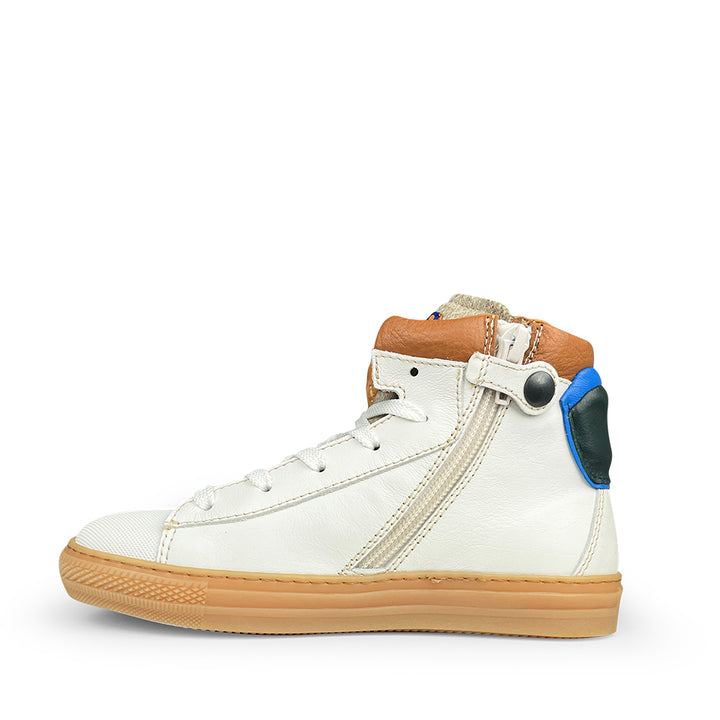 Beige sneaker with rubber top