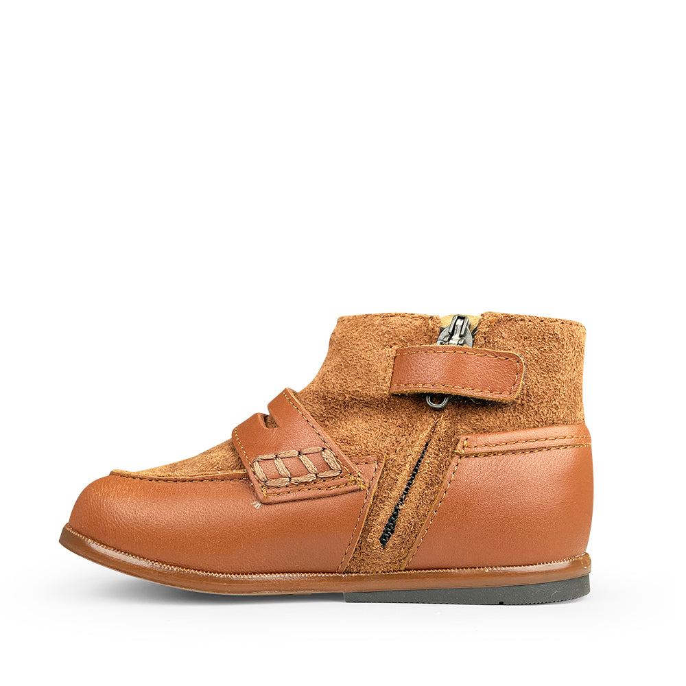 Camel mocassins