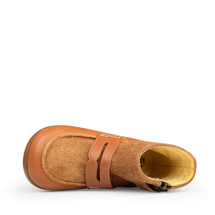 Camel mocassins