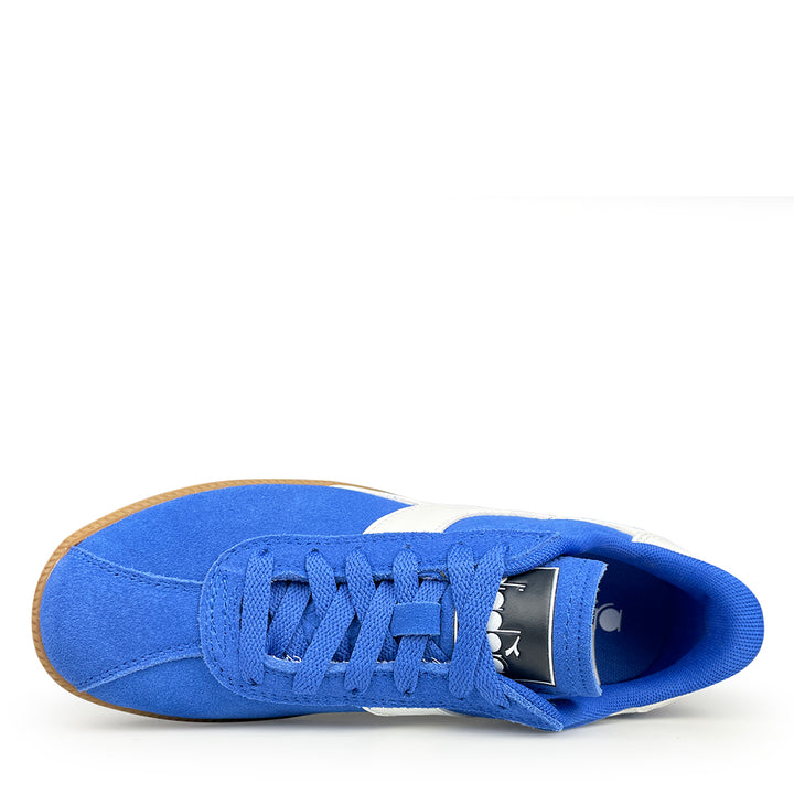 Lage blauwe sneaker