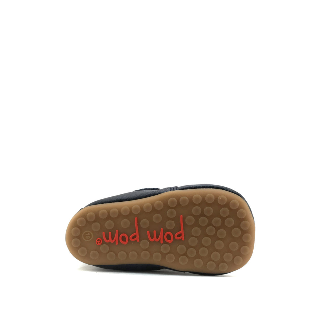 Leather slipper with velcro in blue