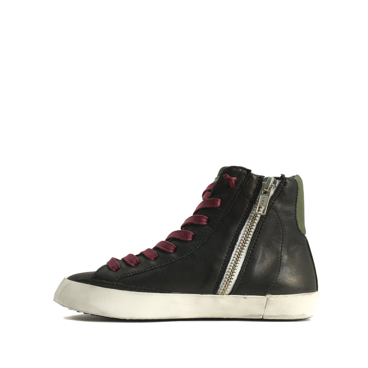 High-top sneaker in black and green