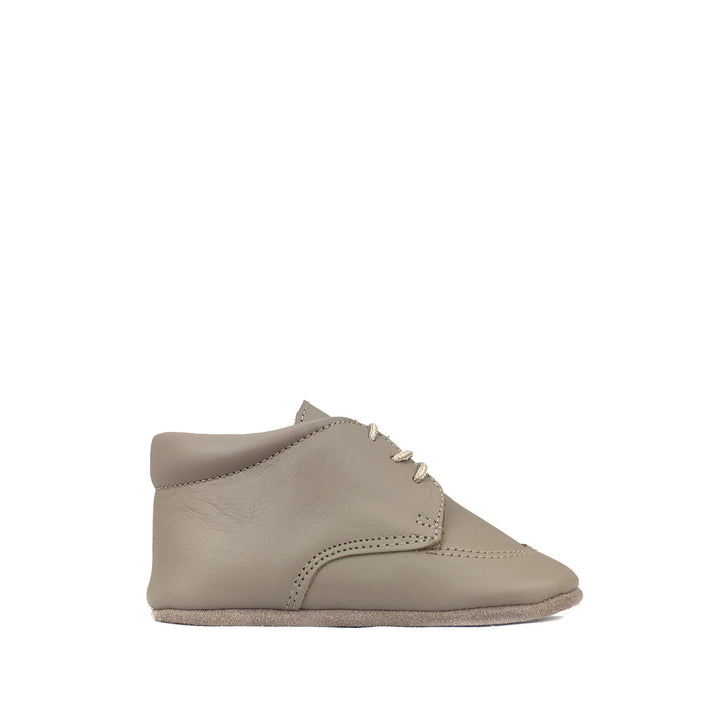 Taupe retro pre-walking shoe