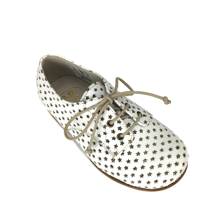 Lace-up shoe with gold stars