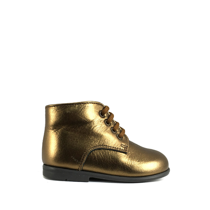 Eerste stapper in metallic brons