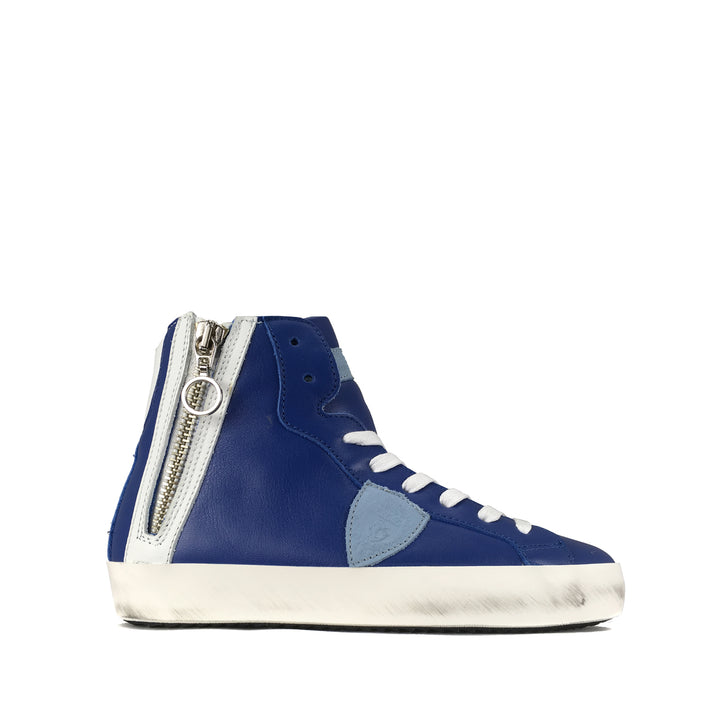 High-top sneaker in shades of blue and white