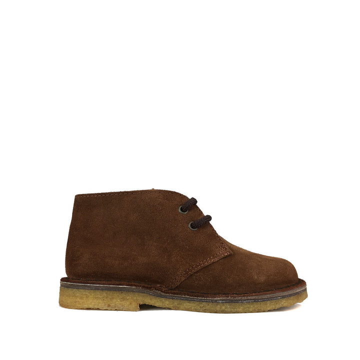 Desert boot in brown suede