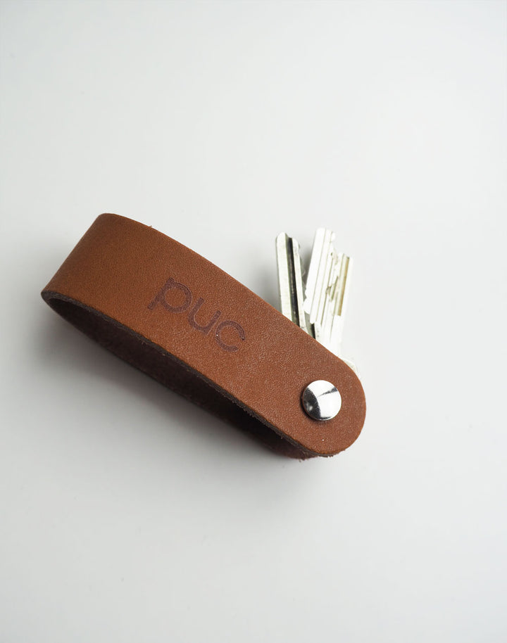 Gepersonaliseerde Anna Pops cognac bruine sleutelhouder Hide & Key