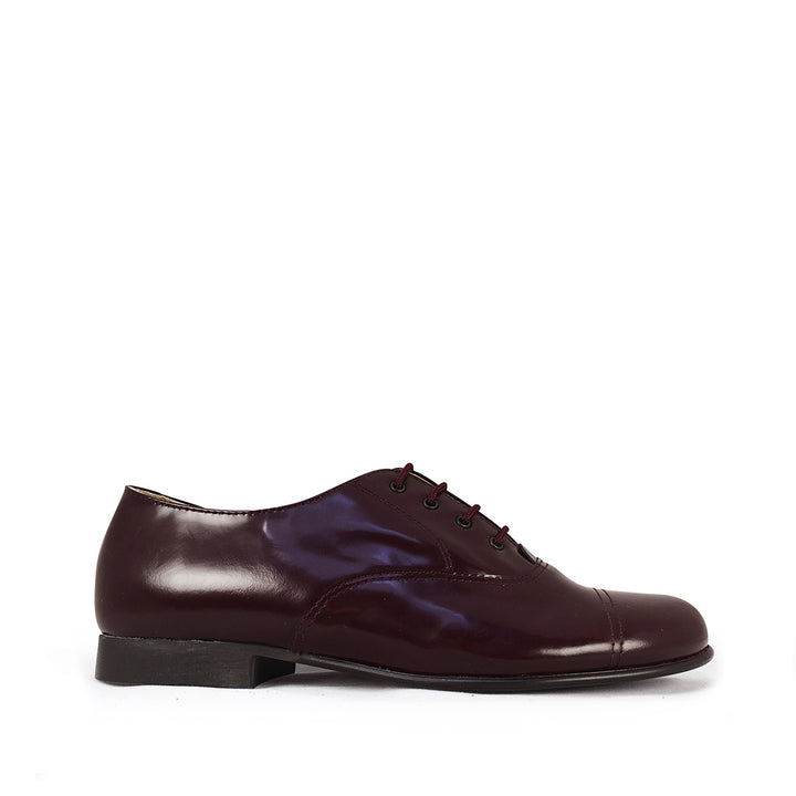 Lace-up shoe burgundy