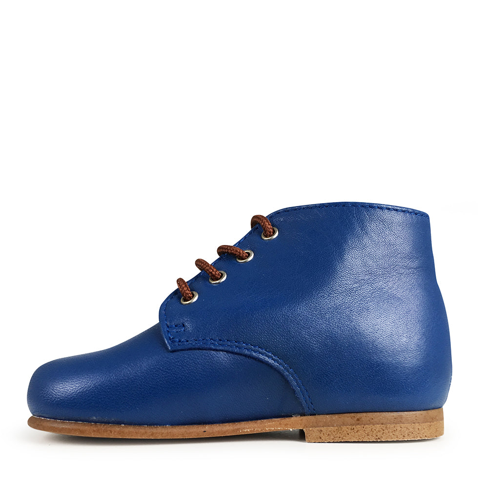 Lace-up shoe blue