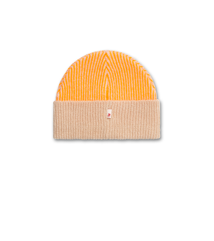 Brightly colored hat AO76