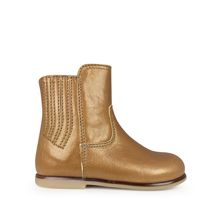 Boot bronze