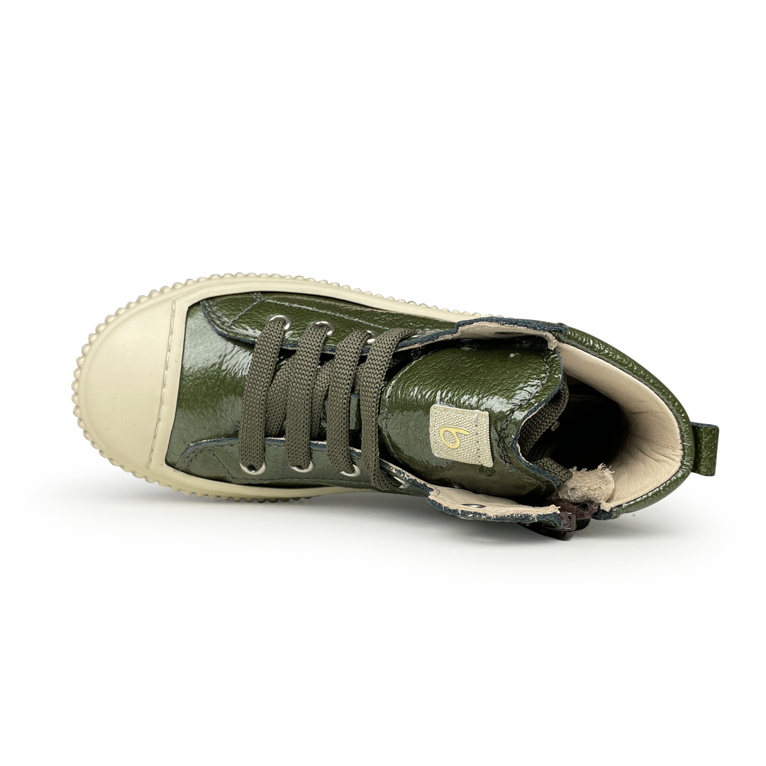 Sneaker groen met stiksels