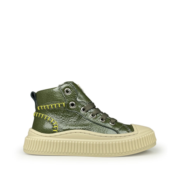 Sneaker groen met stiksels