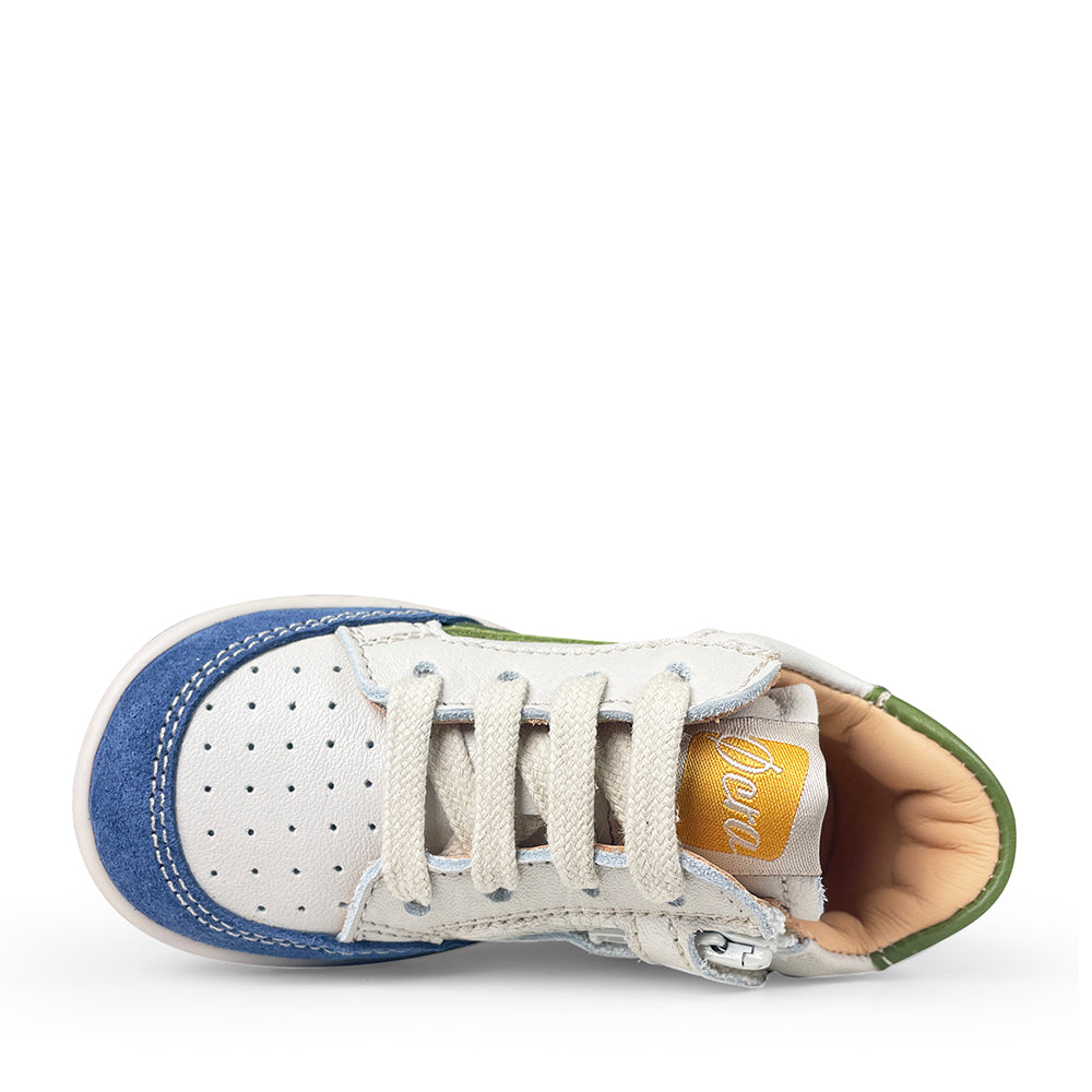 Witte sneaker met blauw