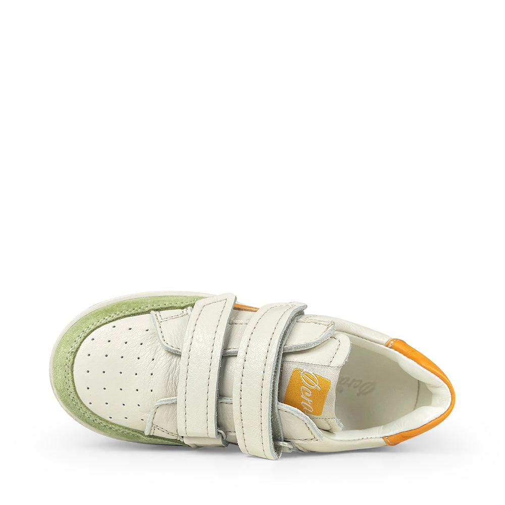 Sneaker wit, oker en groen