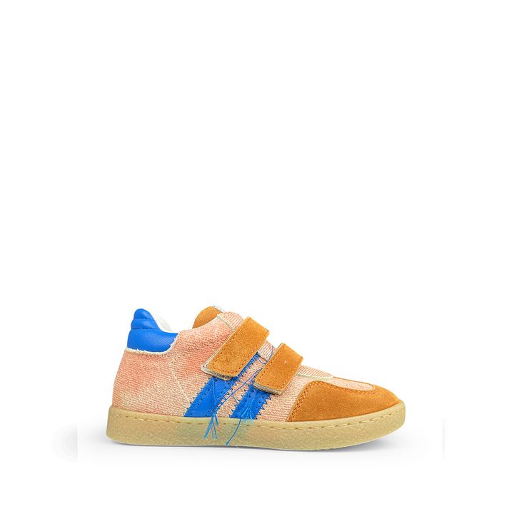 Sneaker bruin met blauwe accenten