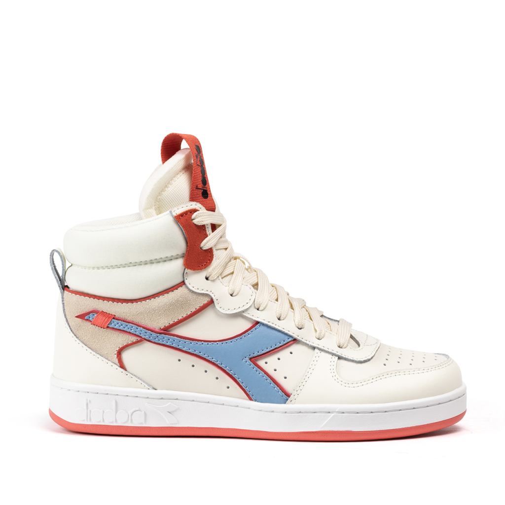 Diadora - White sneaker with blue en red accents
