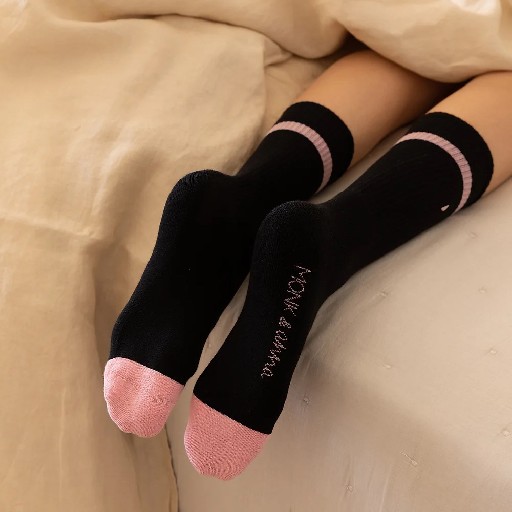 Monk & Anna korte kousen Zwarte Sport sokken met ribbel.