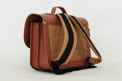 Own Stuff schoolbag Leather bag in cognac/bruin with magnetic closure