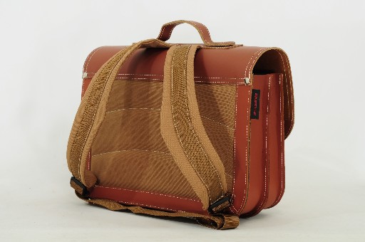 Own Stuff schoolbag Leather bag in cognac/brown with magnetic closure