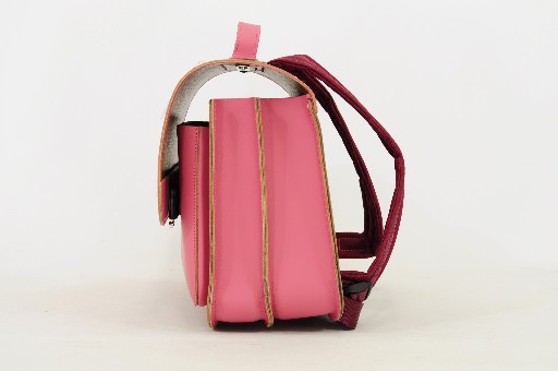 Own Stuff schoolbag Leather schoolbag with magnetic closure