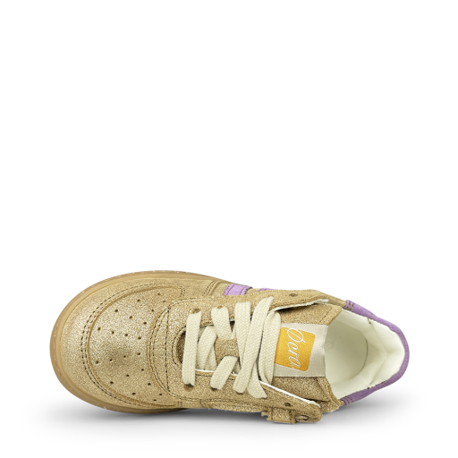 Ocra sneaker Gouden sneaker met paarse accenten