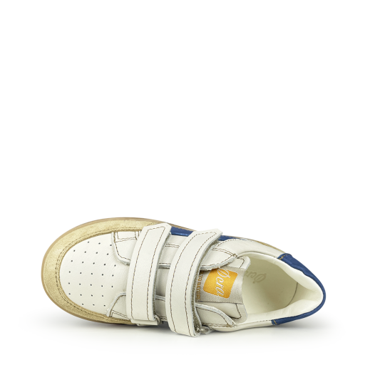 Ocra sneaker Witte sneaker met blauw accent