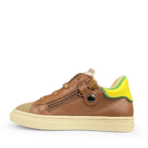 Rondinella first walkers Brown trainer with yellow accents