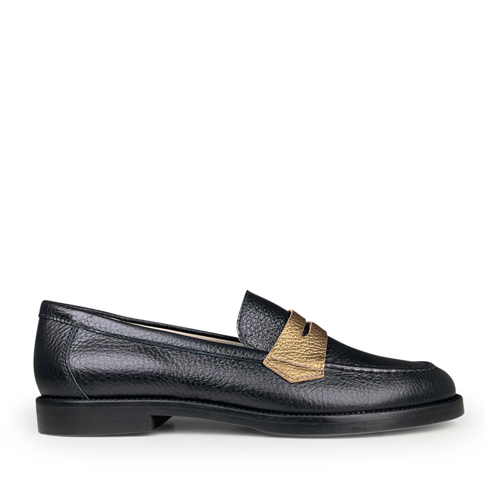 Beberlis - Black loafer with gold