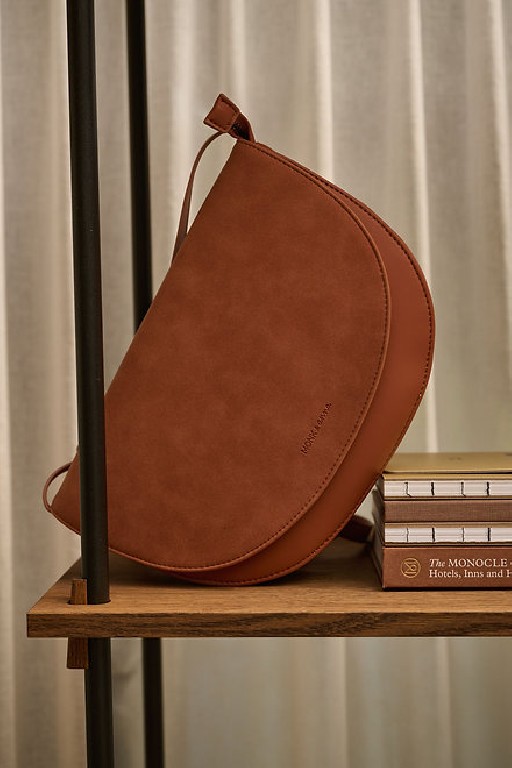 Monk & Anna bags Soma half moon bag carnelian