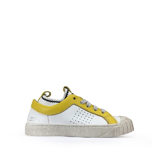 Kids shoe online Momino trainer White sneaker with yellow details
