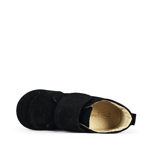 Pompom slippers Leather big slippers in black sude
