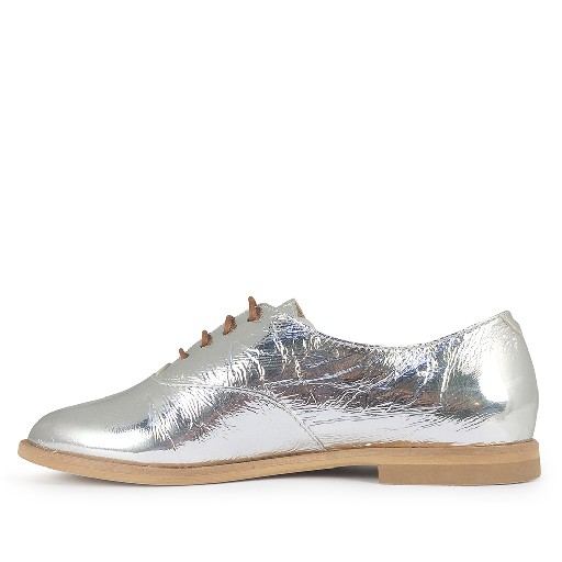 Beberlis Derby's Elegant patent silver derby shoe