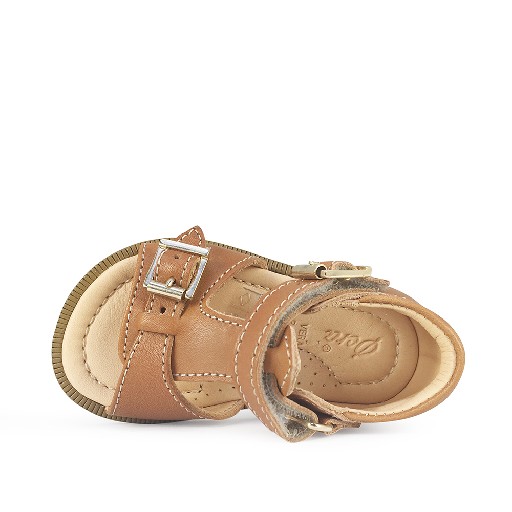 Ocra sandalen Bruine sandaal met gesloten hiel